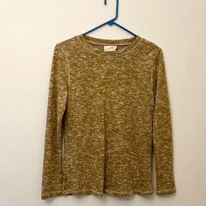 New with tags Universal Thread gold long sleeved thermal. Very soft!